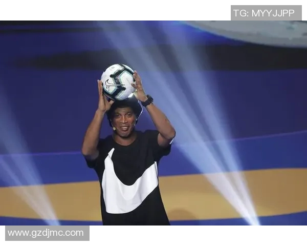 足球明星小罗的真实姓名揭秘及其背后的故事 足球明星小罗的真实姓名揭秘及其背后的故事